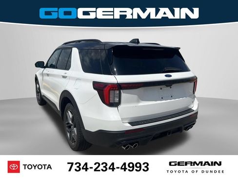Used 2025 Ford Explorer ST AWD/4WD image 10