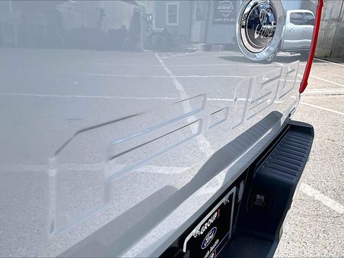 Used 2023 Ford F150 Lariat AWD/4WD image 10