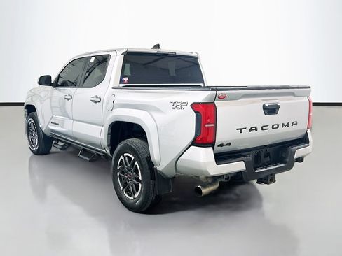Used 2024 Toyota Tacoma TRD Sport AWD/4WD image 6