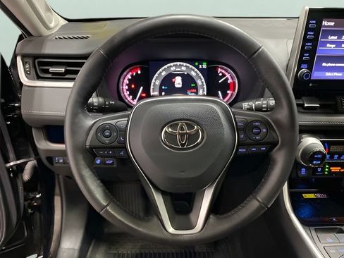 Used 2022 Toyota RAV4 Limited AWD/4WD image 13