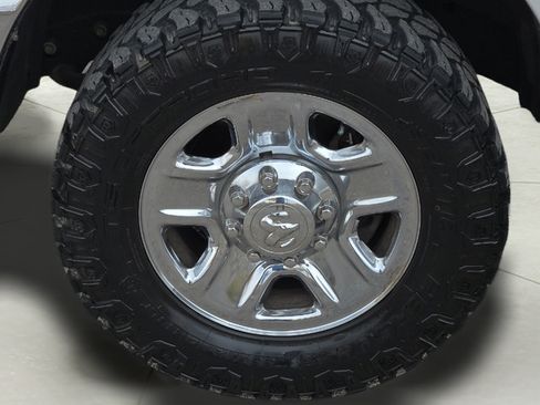 Used 2016 RAM 2500 Tradesman w/ Chrome Appearance Group RWD image 17