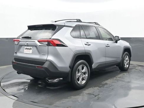 Used 2025 Toyota RAV4 XLE FWD image 20