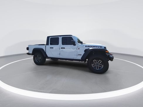 Used 2024 Jeep Gladiator Mojave AWD/4WD image 6