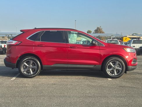 Certified 2022 Ford Edge SEL w/ Sport Appearance Package image 3