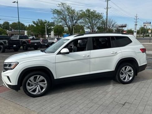 Used 2023 Volkswagen Atlas SE FWD image 13
