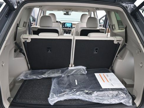 New 2026 Volkswagen Atlas SE image 40