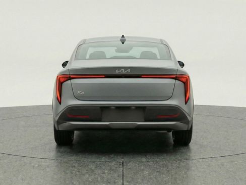 Used 2025 Kia K4 LXS image 7