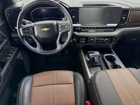 Used 2024 Chevrolet Silverado 1500 High Country w/ Technology Package image 23