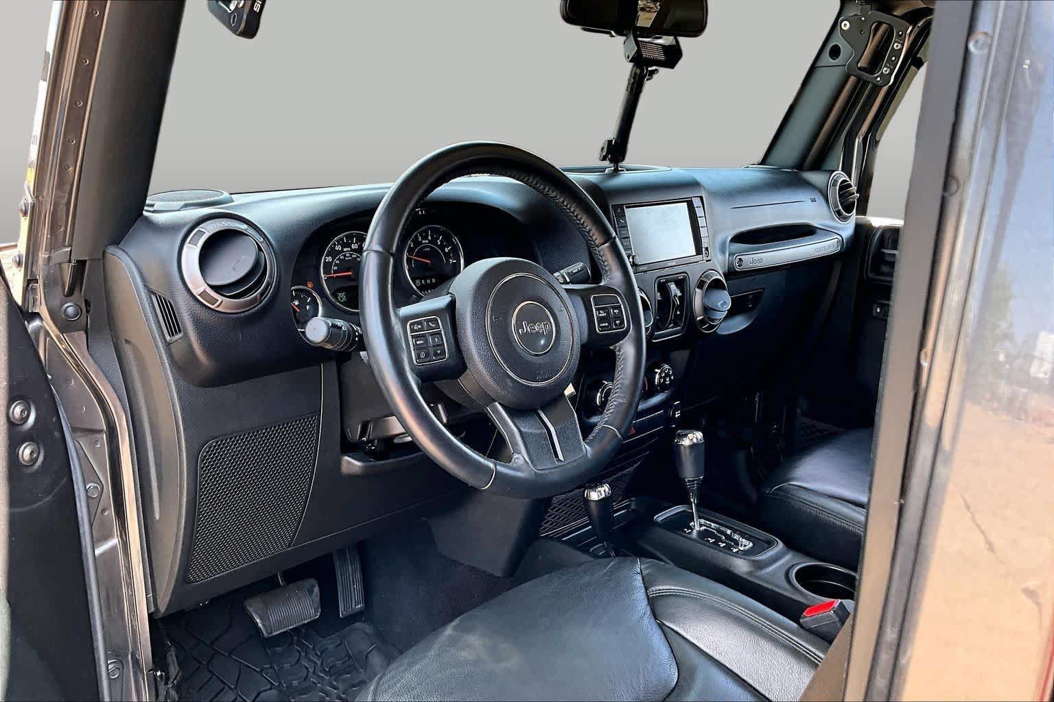 Used 2017 Jeep Wrangler Unlimited Sport AWD/4WD image 16