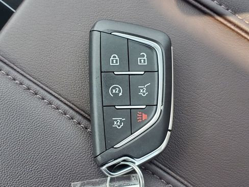 Used 2024 Cadillac Escalade ESV Sport Platinum w/ Heavy-Duty Trailer Package AWD/4WD image 47