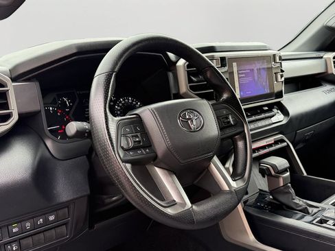 Used 2025 Toyota Tundra SR5 AWD/4WD image 18