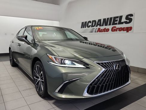 Used 2024 Lexus ES 350 Premium image 1