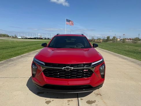 New 2026 Chevrolet Trax RS w/ Sunroof Package image 10
