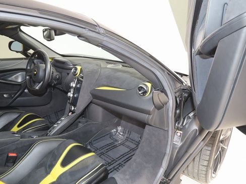 Used 2022 McLaren 720S Performance image 69