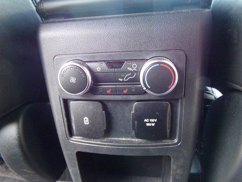 Used 2021 Ford Explorer Platinum w/ Equipment Group 601A AWD/4WD image 30