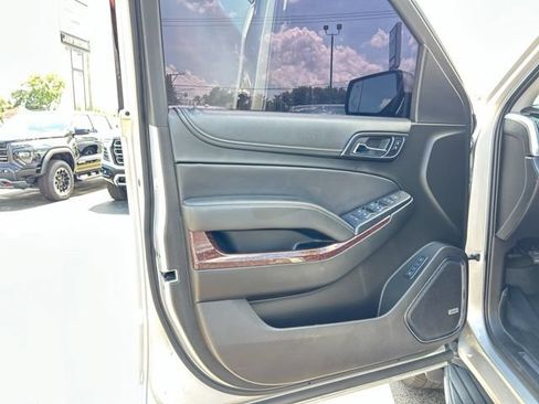 Used 2018 GMC Yukon SLT w/ Open Road Package AWD/4WD image 32