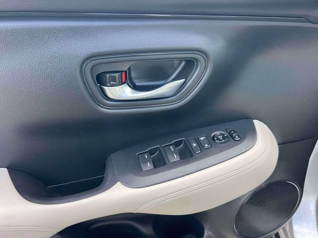 Used 2024 Honda HR-V LX image 16
