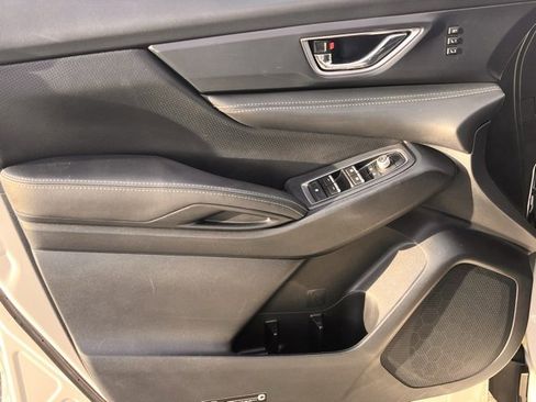 Used 2023 Subaru Ascent Limited image 9