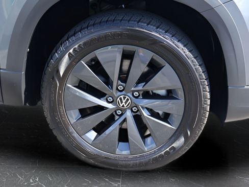 Used 2024 Volkswagen Taos S FWD image 10