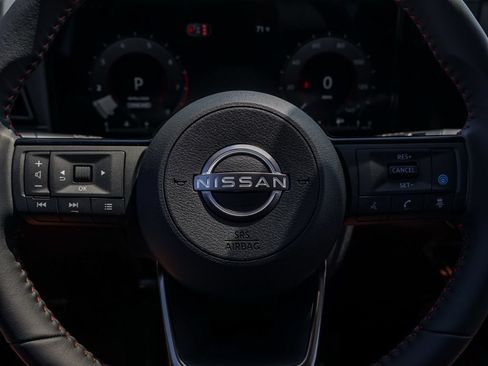 New 2026 Nissan Kicks SR FWD image 25