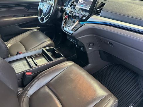Used 2024 Honda Odyssey Touring image 17