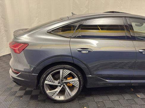 Used 2022 Audi e-tron Prestige w/ Prestige Package image 14