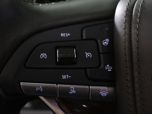 Used 2023 Cadillac Escalade ESV Sport Platinum w/ LPO, ONYX Package image 60