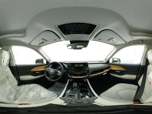 New 2026 Toyota Grand Highlander Limited image 33