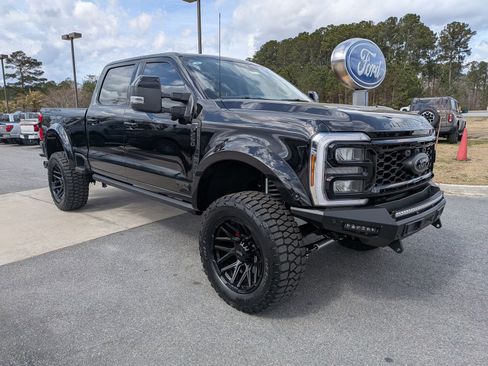 New 2026 Ford F250 Lariat w/ Black Appearance Package image 2