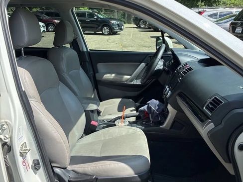 Used 2018 Subaru Forester 2.5i Limited AWD/4WD image 22