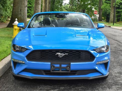 Used 2022 Ford Mustang Premium RWD image 12