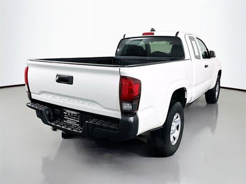 Used 2021 Toyota Tacoma SR image 7