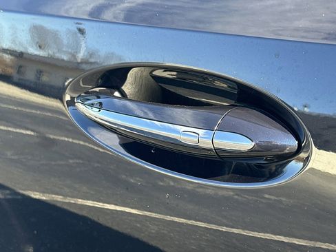 Used 2021 Buick Envision Avenir w/ Technology Package II image 39