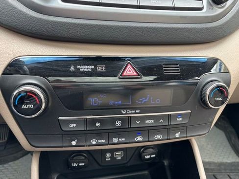 Used 2018 Hyundai Tucson Value AWD/4WD image 18