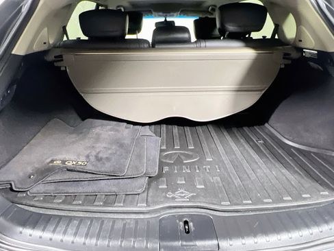Used 2017 INFINITI QX50 2WD w/ Premium Plus Package image 34