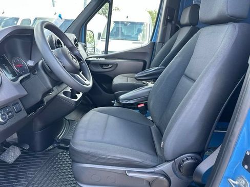 Used 2024 Mercedes-Benz Sprinter 2500 image 15