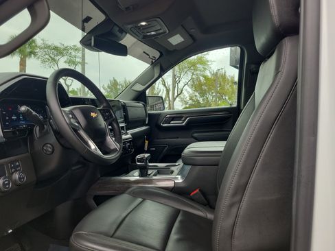 Used 2024 Chevrolet Silverado 1500 LTZ image 11