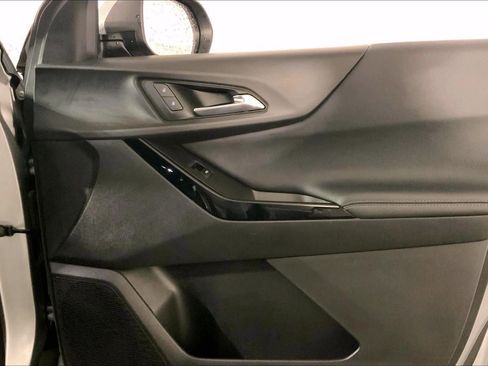 Used 2025 Chevrolet Equinox LT image 25