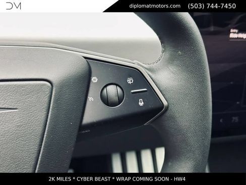 Used 2024 Tesla Cybertruck Cyberbeast AWD/4WD image 30