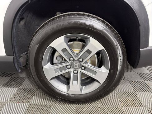 Used 2025 Honda Pilot EX-L image 18