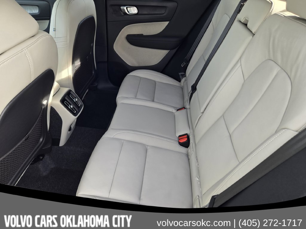 Used 2026 Volvo XC40 B5 Plus w/ Protection Package Premier AWD/4WD image 31