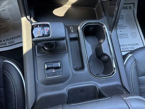 Used 2024 GMC Sierra 1500 AT4X image 29