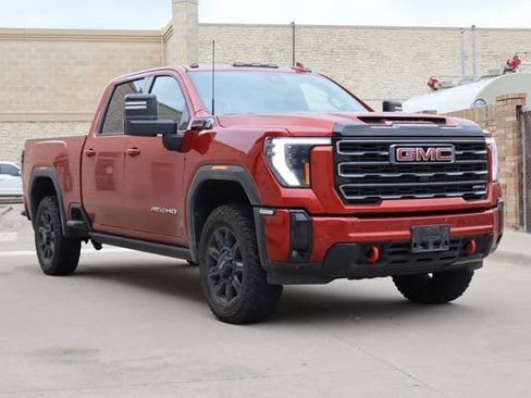 Used 2025 GMC Sierra 2500 AT4 w/ AT4 Premium Plus Package AWD/4WD image 2