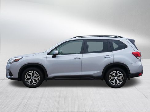 Certified 2024 Subaru Forester Premium AWD/4WD image 4