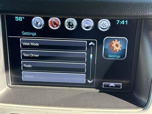 Used 2017 GMC Yukon SLT w/ Open Road Package RWD image 32