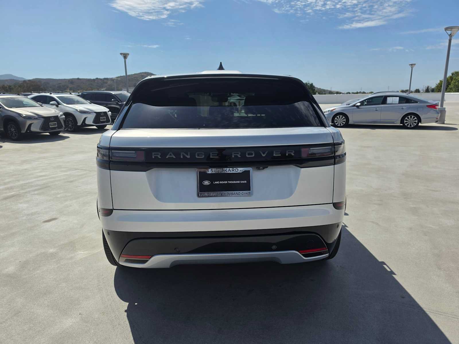 Used 2024 Land Rover Range Rover Velar Dynamic SE AWD/4WD image 5
