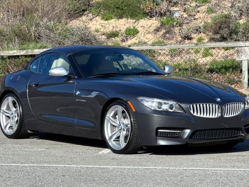 Used 2015 BMW Z4 sDrive35is image 8