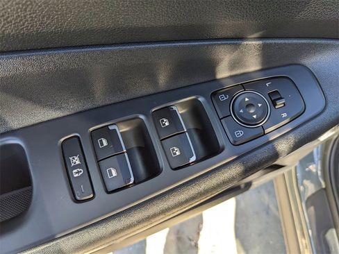 Used 2020 Hyundai Santa Fe SEL image 20