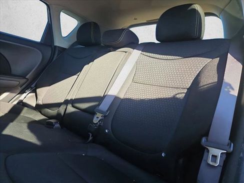 Used 2016 Kia Soul + image 14