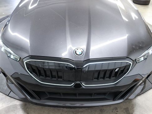 New 2027 BMW i5 M60 w/ M Sport Package RWD image 10